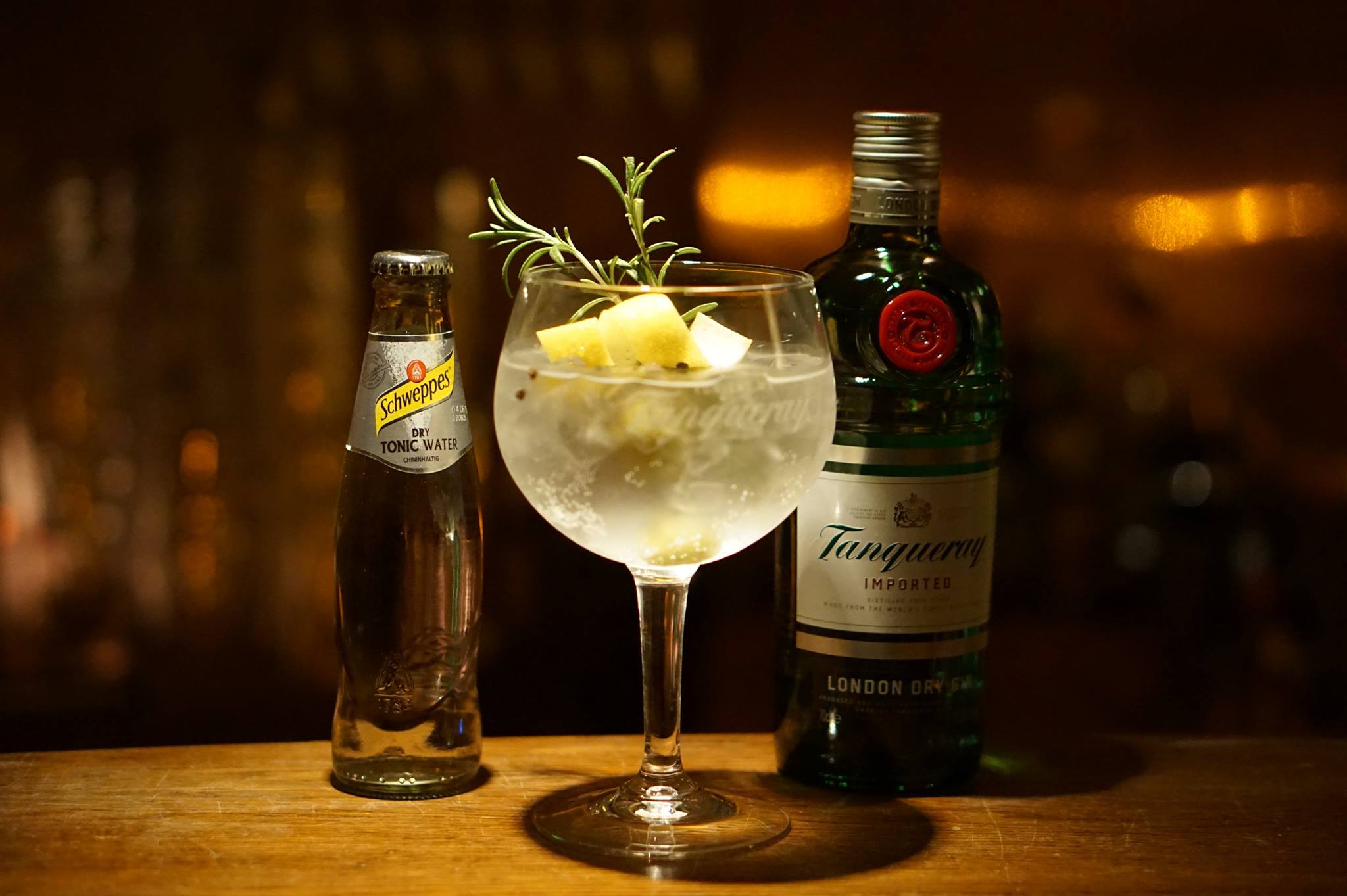 Gin Whiskey Tasting Cocktailkurs TURM BAR HAMBURG